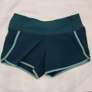 Lululemon Speed Up Short - size 4